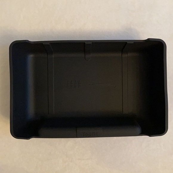 Topfit | Tesla Model Y & X Under Seater Storage Box Rubber Organizer Tray Black - Picture 2 of 16